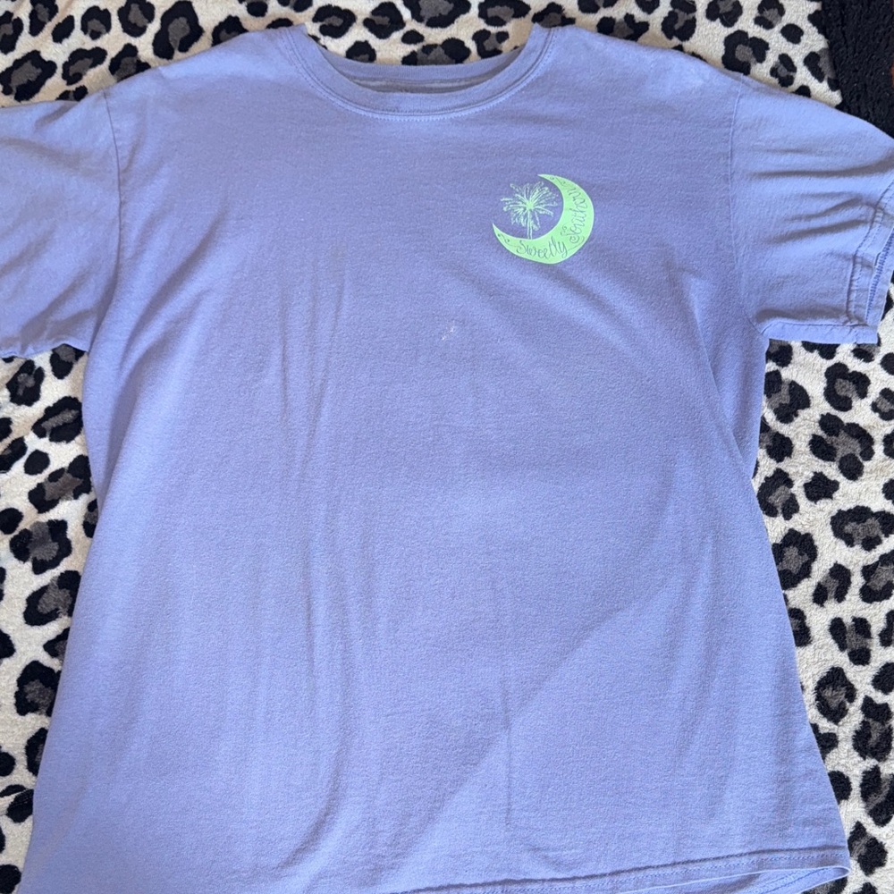 Gildan Lavender Tee with Moon Graphic